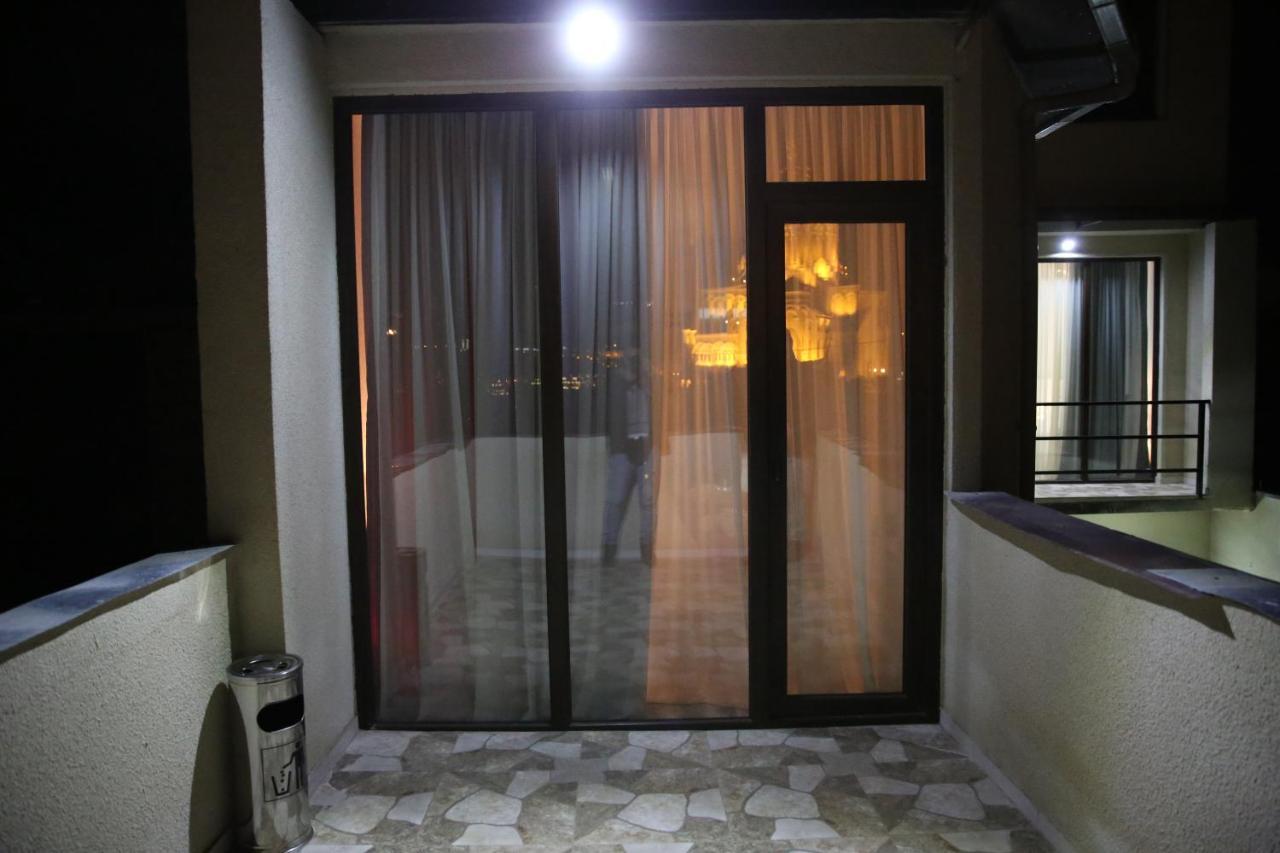 X Palace Tbilisi Ngoại thất bức ảnh